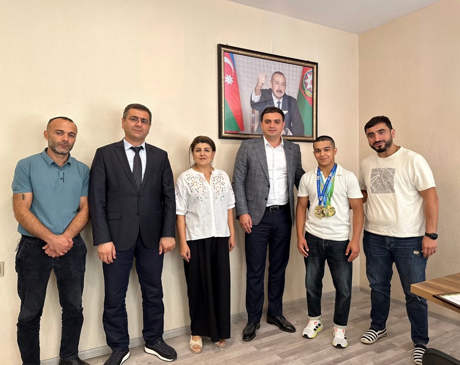 Astara Regional Gənclər və İdman İdarəsinin rəisi uğur qazanan idmançı və məşqçisini qəbul edib